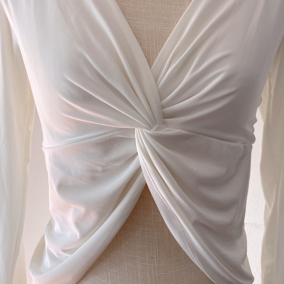 21 Saints junior white twisted front open stomach top, V neck long sleeve M - Picture 3 of 10